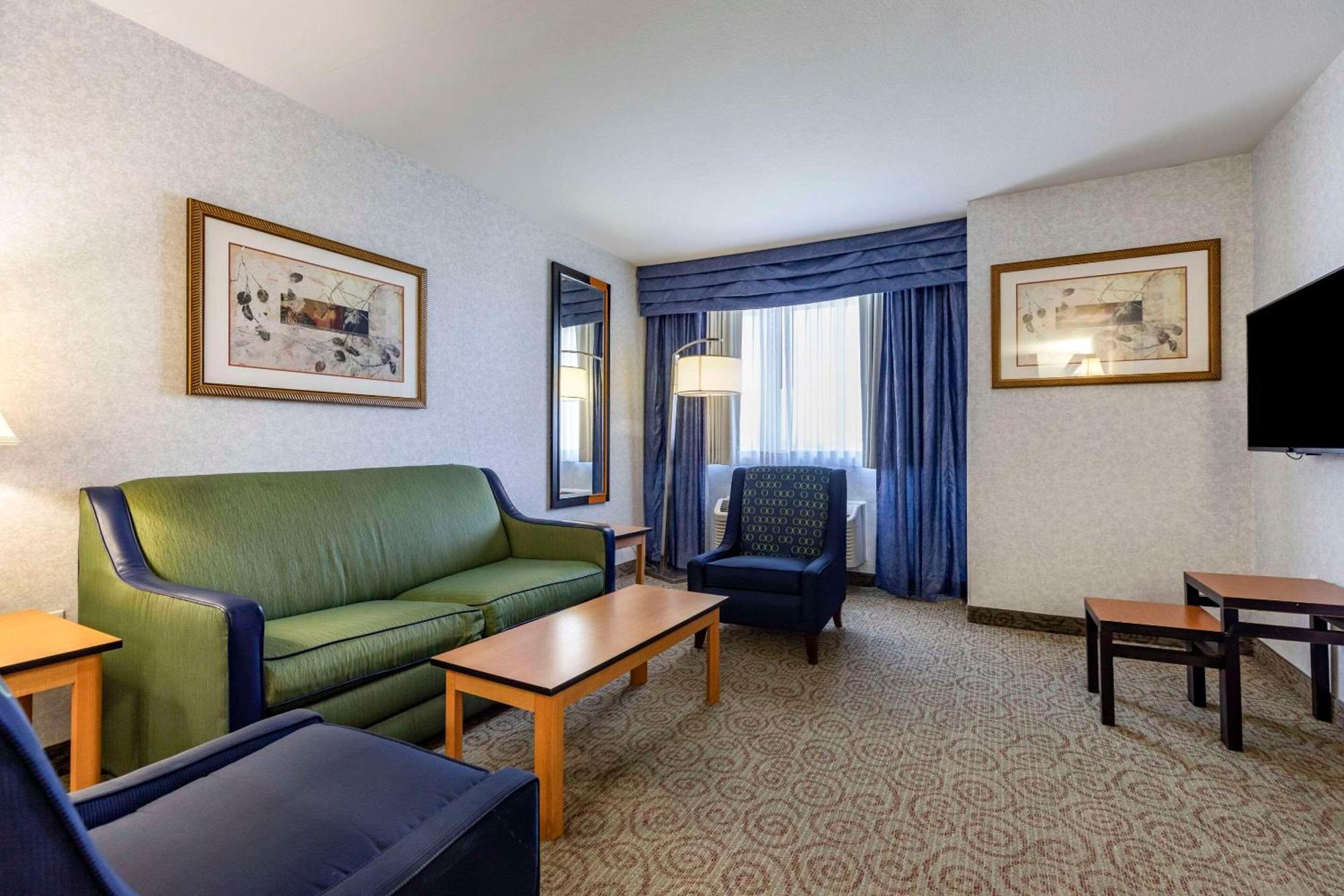 Quality Inn & Suites Denver Airport - Gateway Park Aurora Exterior foto